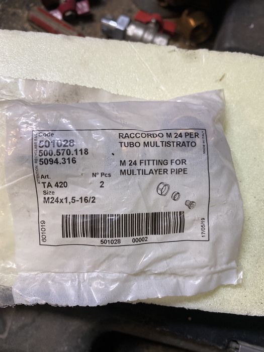 Złonczka kolektora pex 16x2 gwint 25x1,5