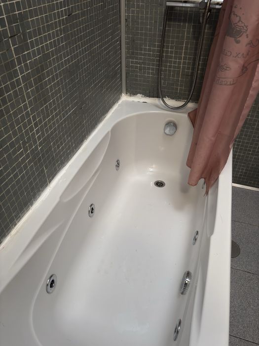 Limpezas residencias, comerciais entre outros..