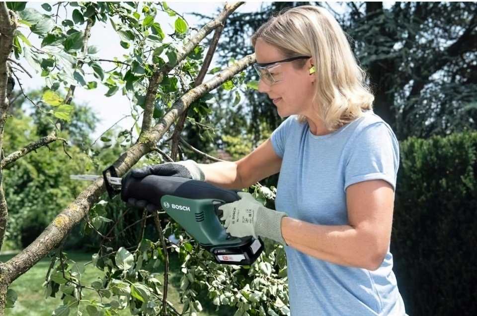 Аккумуляторна шабельна пила Bosch AdvancedRecip 18 повна комплектаці