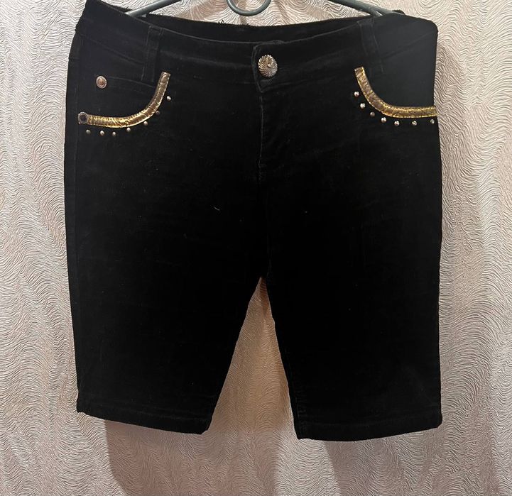 Шорти чорні жіночі