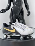 Мощные крутые бутсы  Nike Phantom