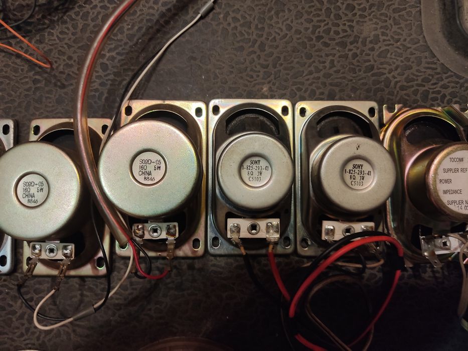 Динаміки.Були у використанні.