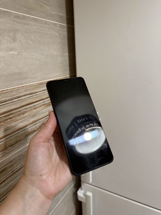 Продам телефон Redmi 12C