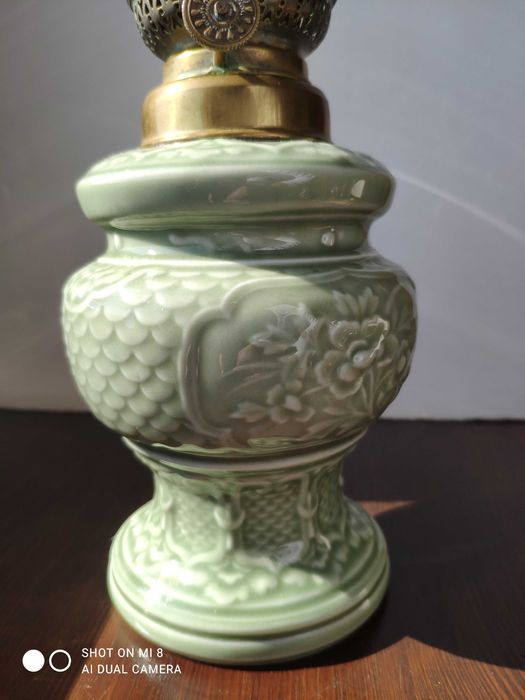 Stara francuska porcelanowa lampa naftowa seledyn