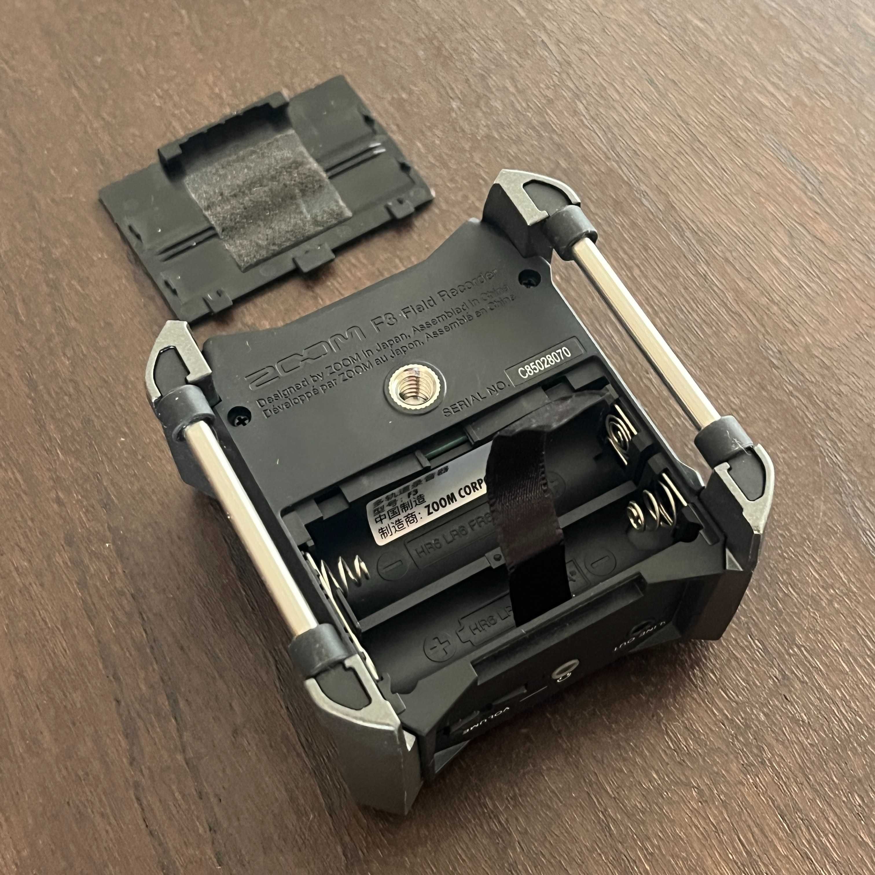 Zoom F3 - gravador audio ́32 bit float