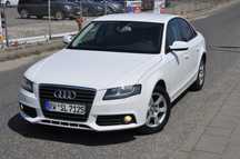 Audi A4 AUTOMAT sedan NAVI Alufelgi stan BDB