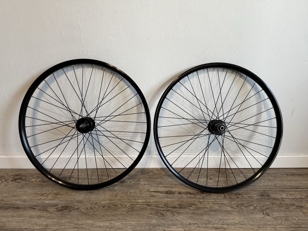Koła 26 cali (Stunt Dirt Novatec Dartmoor nsbikes MTB fr two6player)