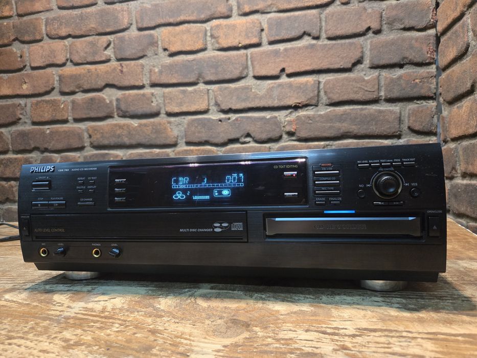 Nagrywarka CD Philips CDR 785 + pilot