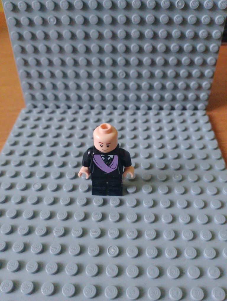 LEGO Harry Potter profesor Quirinus Quirrell