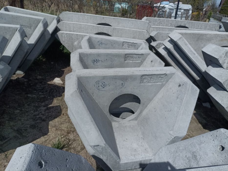 Zbrojona  ścianka  przepustu fi 400 mm