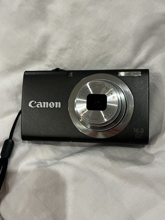 Canon Powershot a2400is чорний