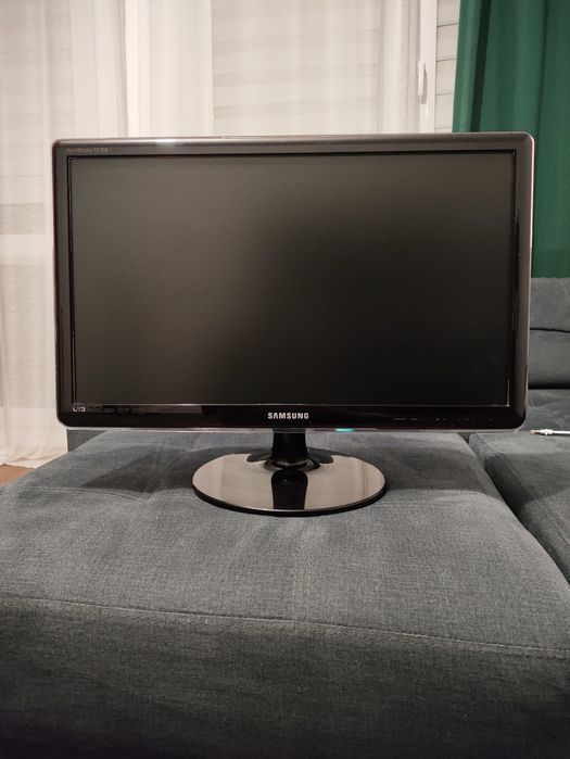 Monitor / telewizor 24 całe Samsung T24A350