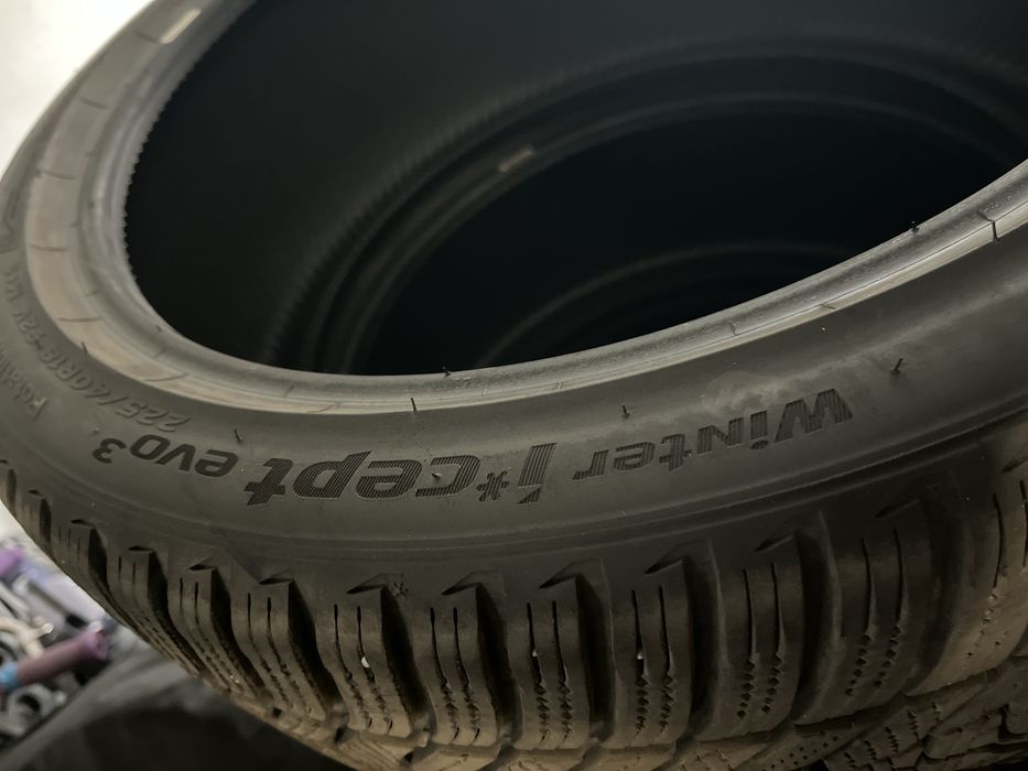 225/40r18 Hankook зима комплект 22г
