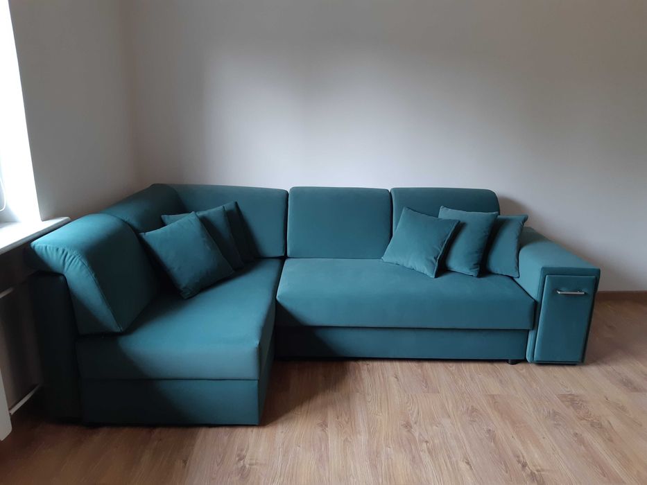 Narożnik ciemnozielony nowy 2.7 x 2.1 m