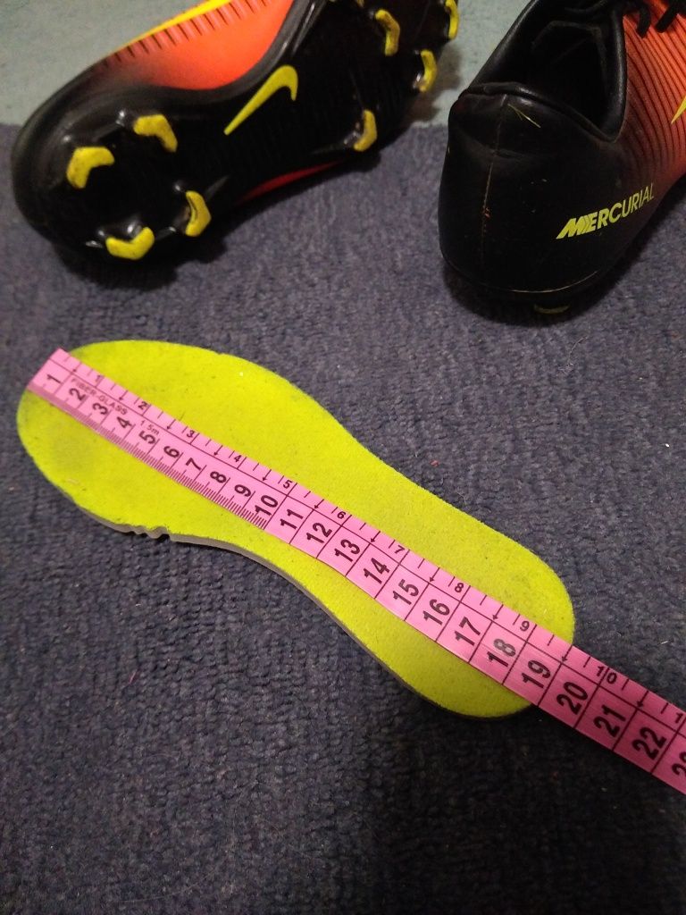 Бутсы Nike Mercurial Vapor XI FG Junior  29,5-30 размер