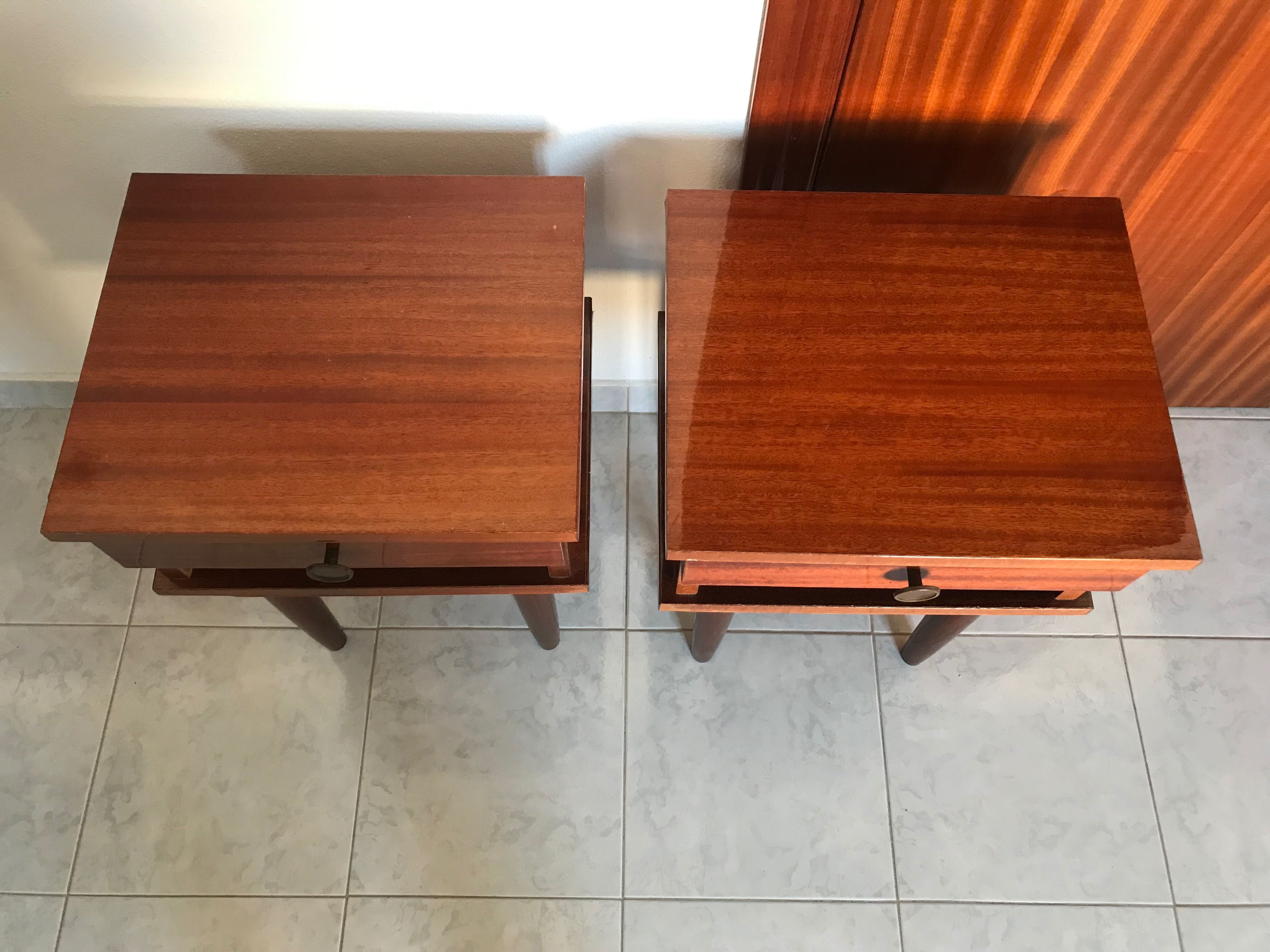 Duas Mesas de cabeceira vintage