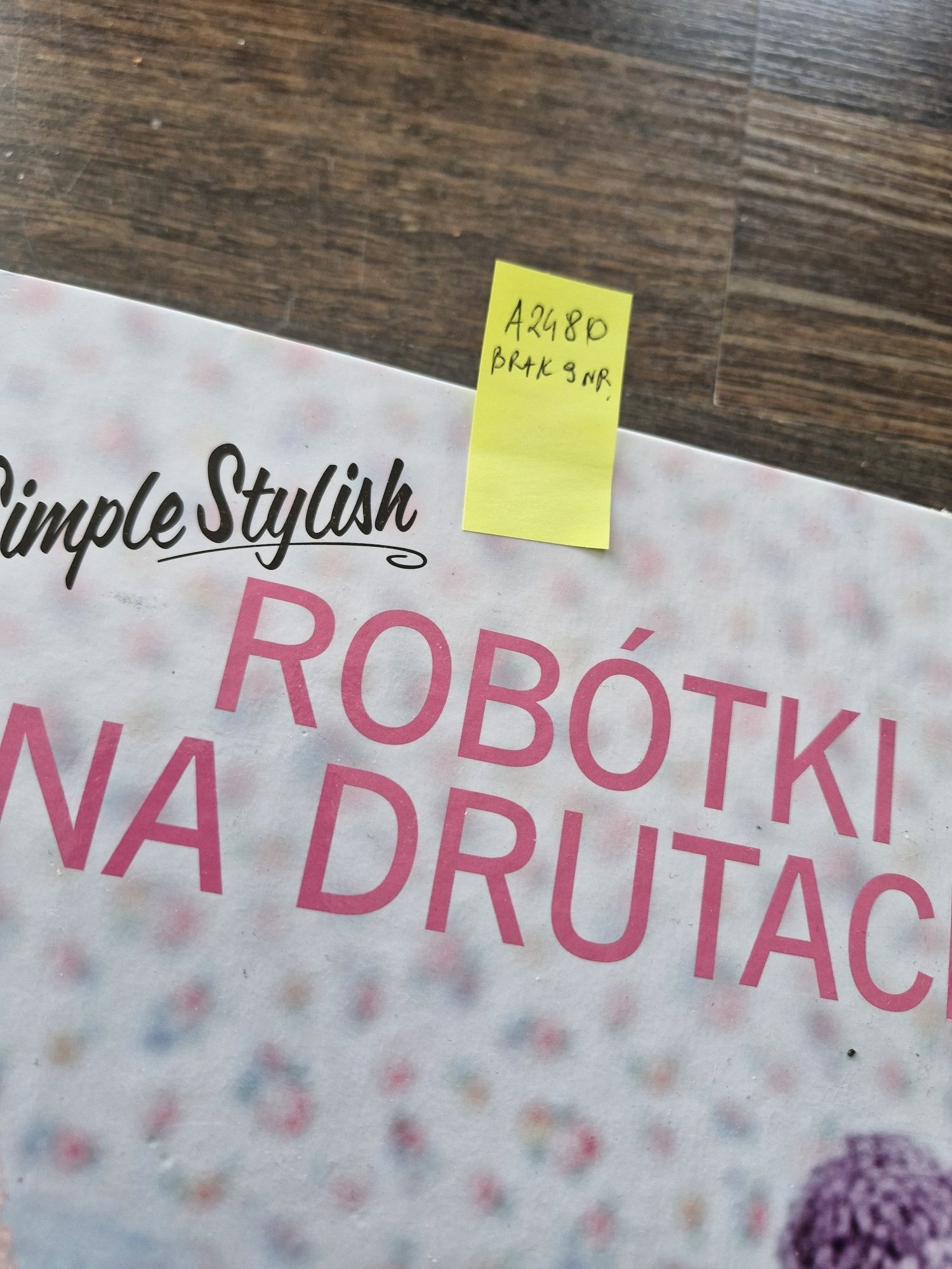 A2480. "Robótki na drutach" Segregator 11 numerów