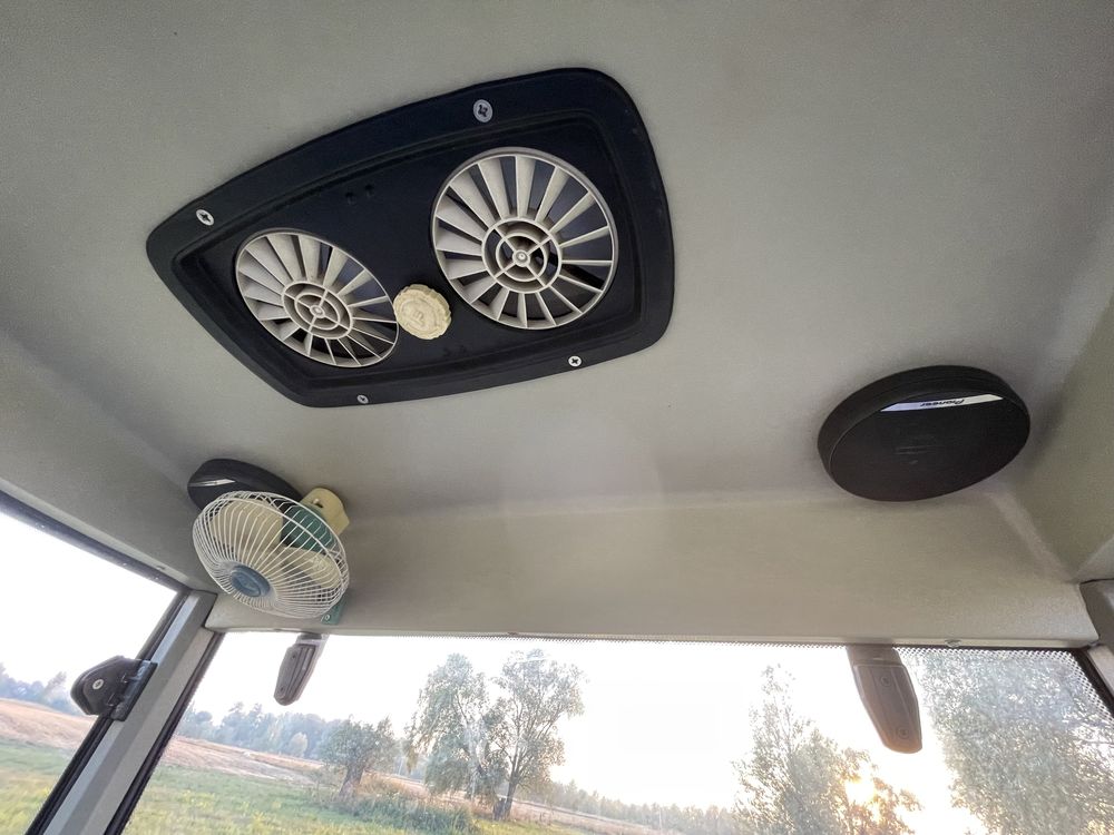 Трактор Dongfeng 704