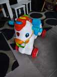 Brinquedo Cavalinho interativo da Clementoni