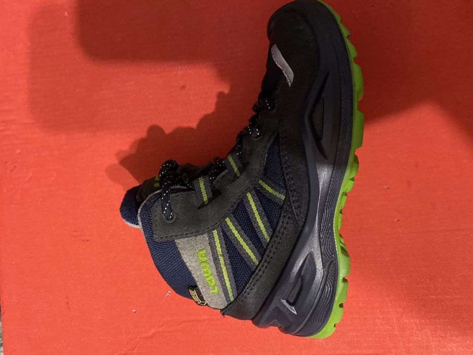 Ботинки берци кросівки Lowa р-р 27