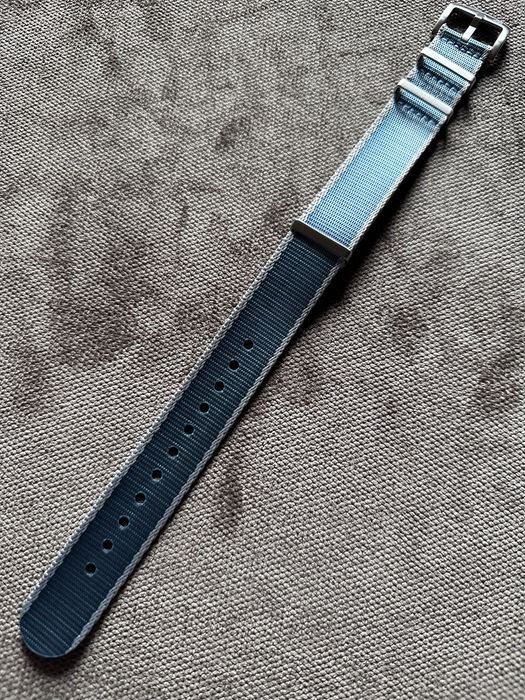 Pasek Nato 22mm premium Nowy błękitno-srebrny błękit