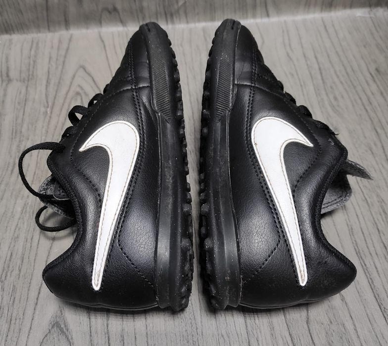 32 Nike оригінальні шкіряні дитячі сороканожки, бутси