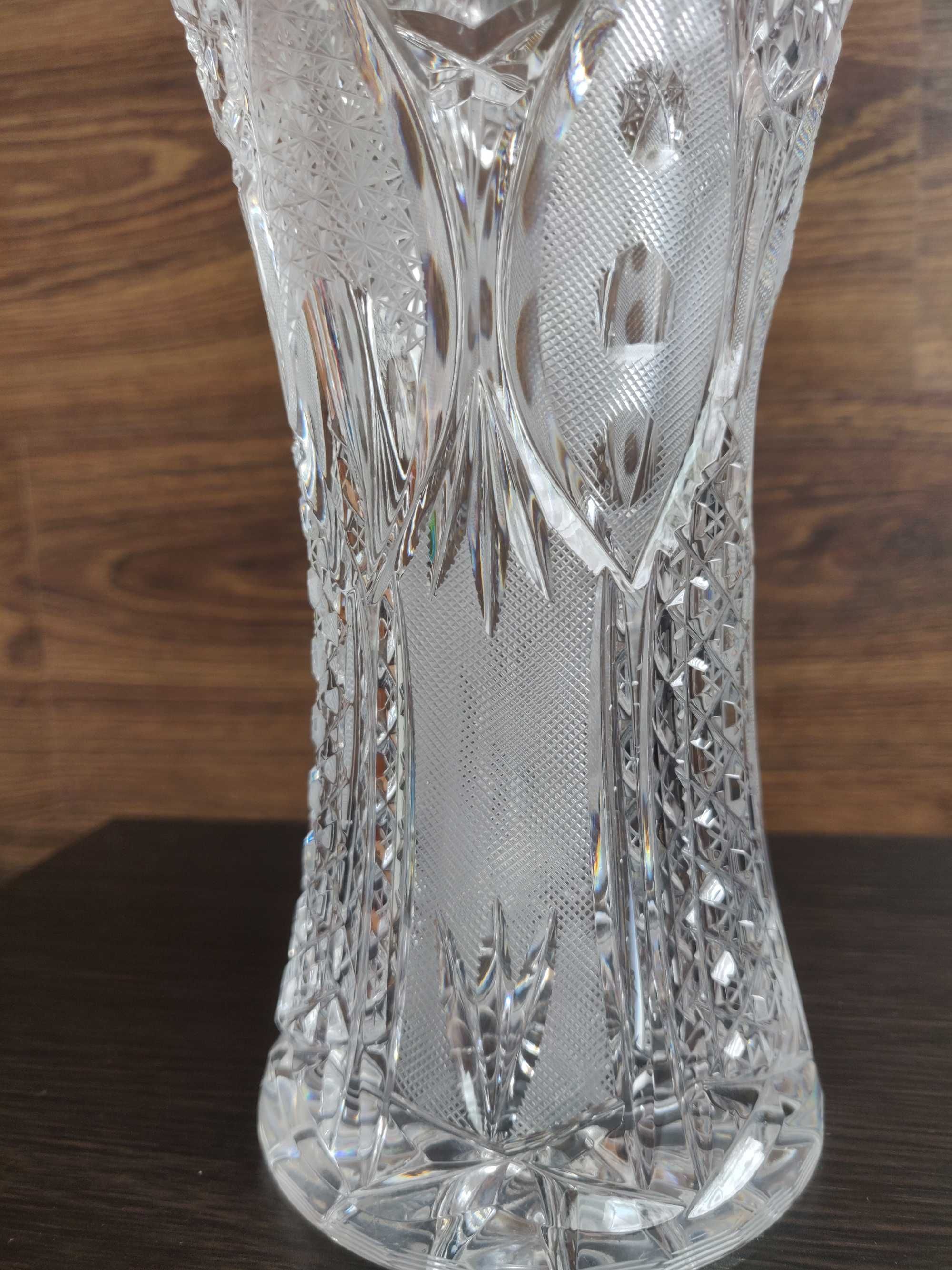 Ваза CRYSTAL BOHEMIA, узор цветочный+ сетка, D 12 см./ 9 см, H 20 см.