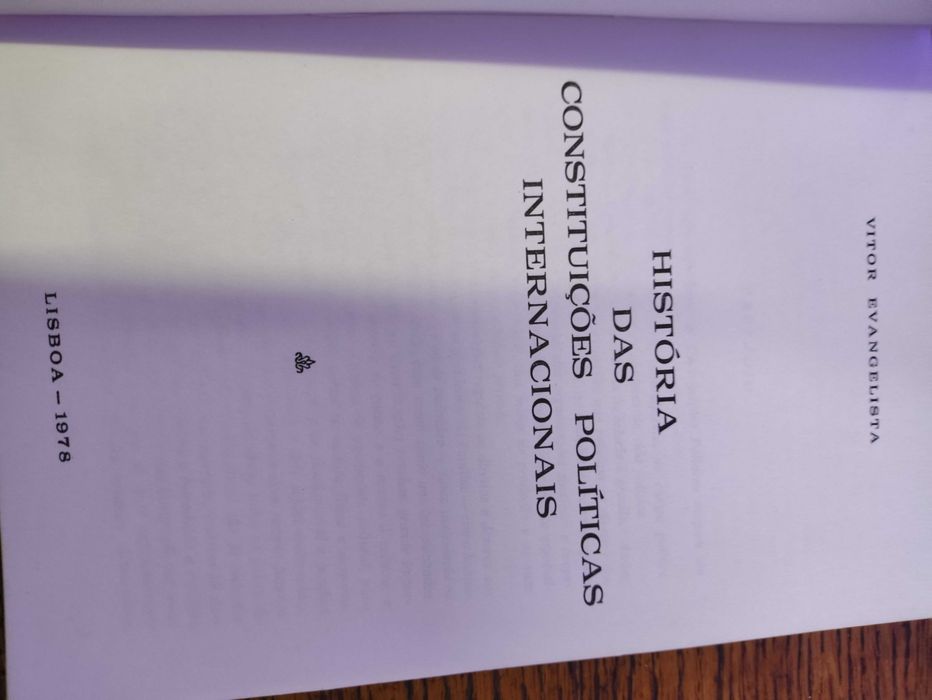 História Das Constituições Políticas Internacionais -Vítor Evangelista