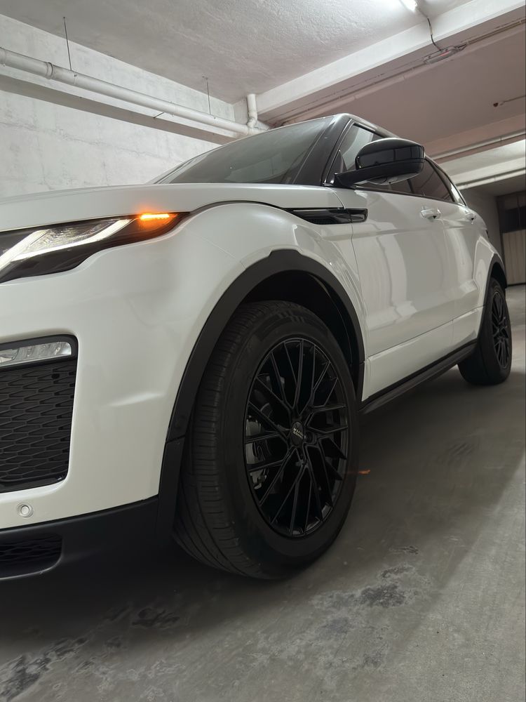 Land Rover Range Rover Evoque 2.0 D150 Dynamic HSE AUTO FULL EXTRAS