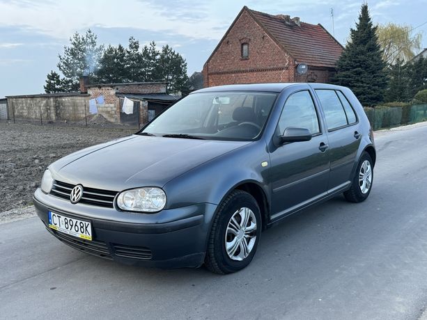 Volkswagen Golf 1.6 benzyna