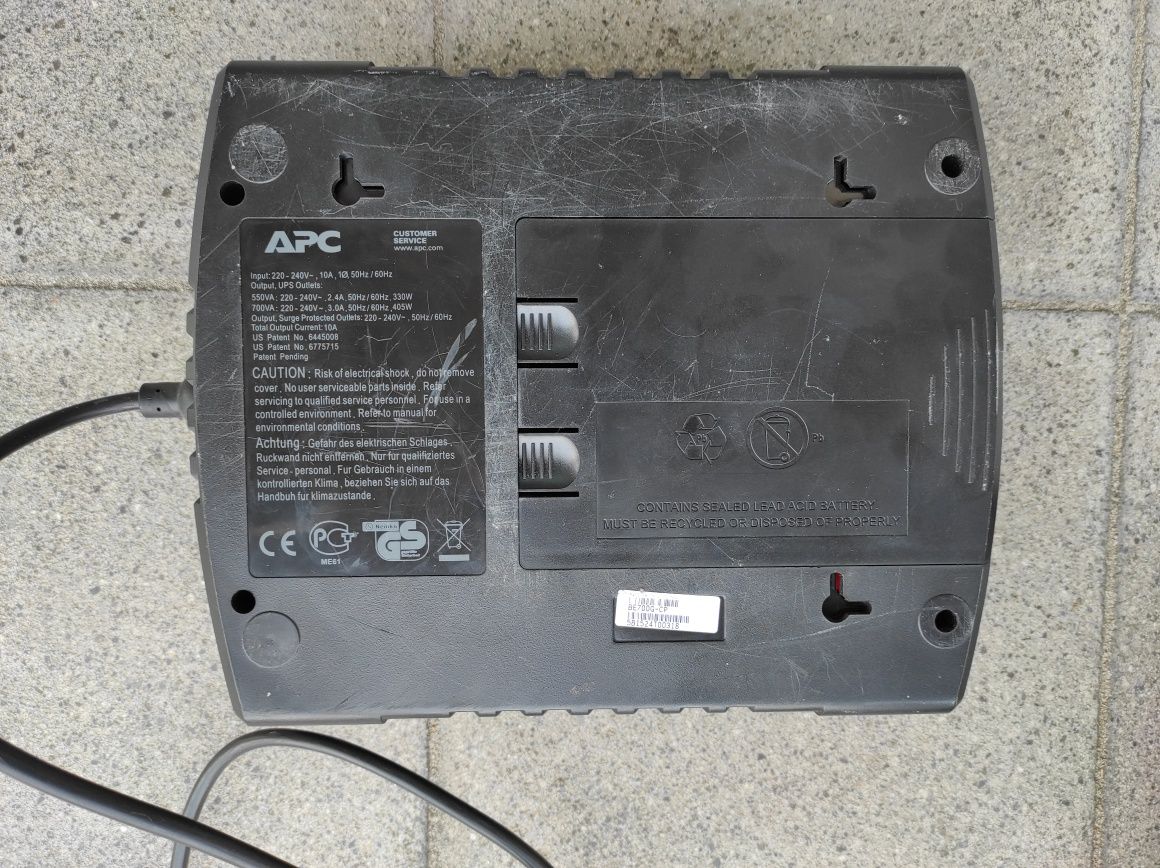 UPS APC-700 nowa bateria jako opcja