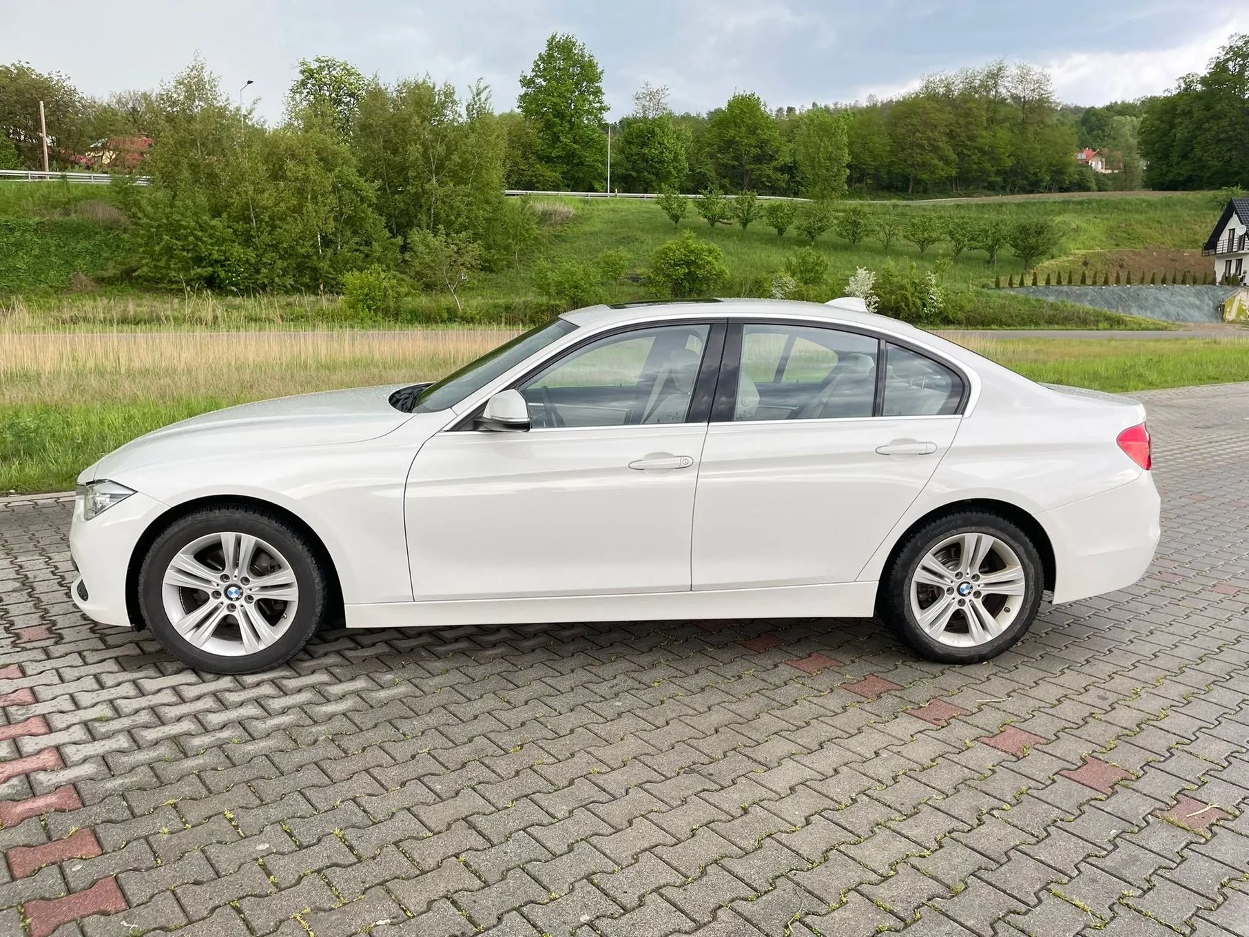 BMW Seria 3 BMW 330i xDrive Sport Line | HUD | CarPlay | LED | Szyberdach | Kamera