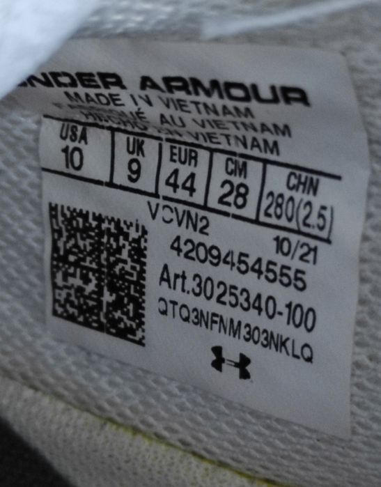 Under Armour UA TriBase Reign 4 Pro Reflect rozmiar 44 (28 cm)