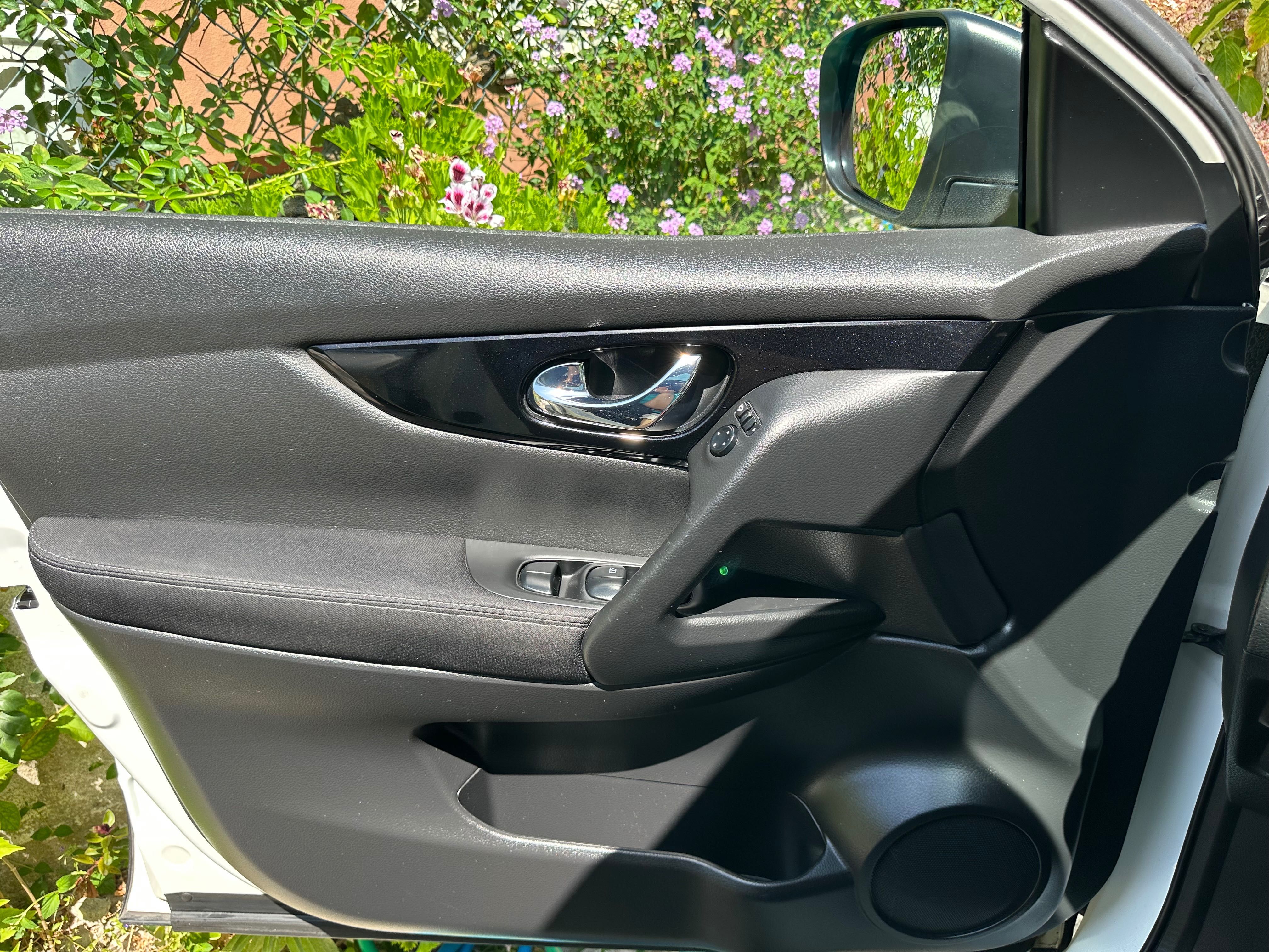 Nissan Qashqai 1.6 dCi 130cv N-Connecta J11 - Teto panorâmico
