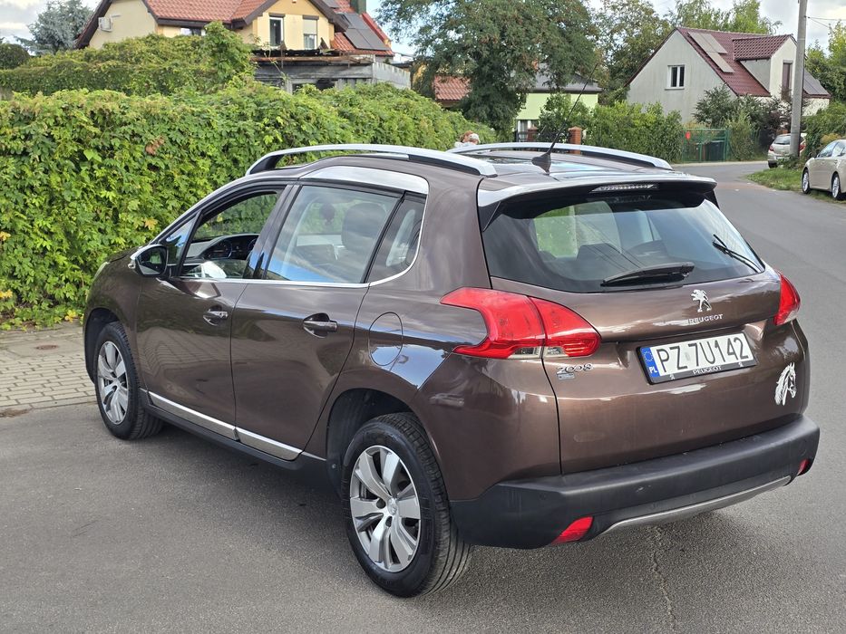 Peugeot 2008 1.2 2015r,Pure Tech,bezwypadkowy,półskóra,navi,full opcja