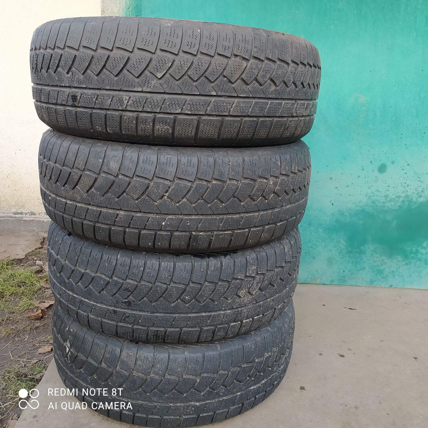 Зимові шини 235/65R17