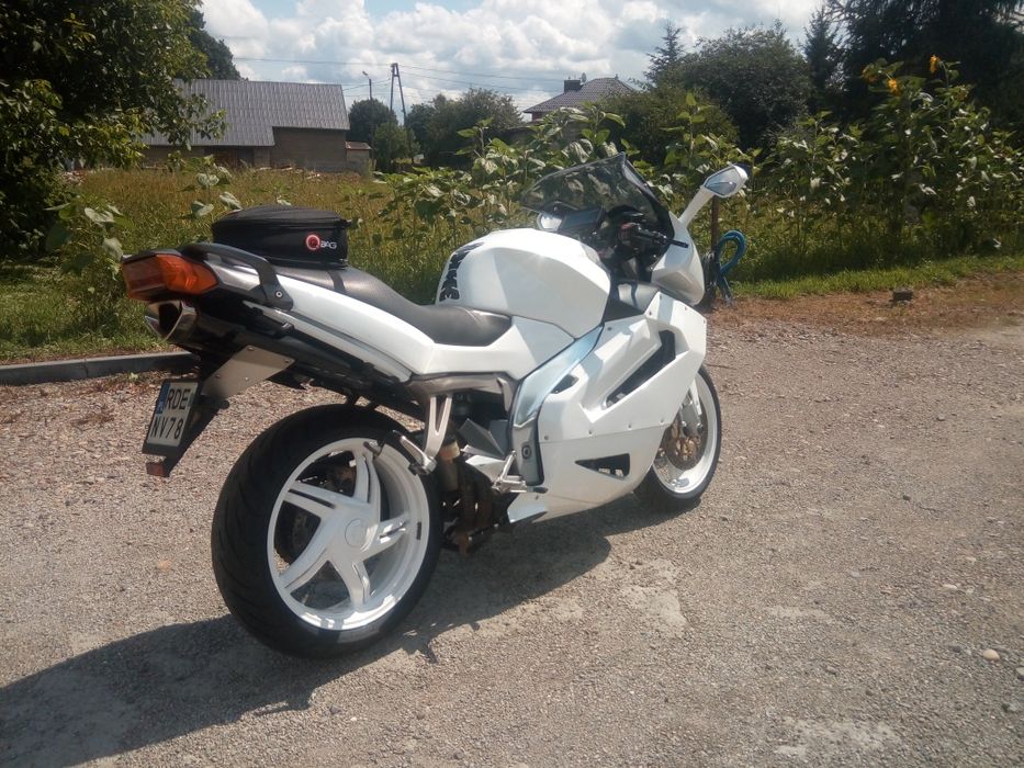 Aprilia RST 1000 Futura,Rsv, Caponord, Falco, Tuono, Zamiana