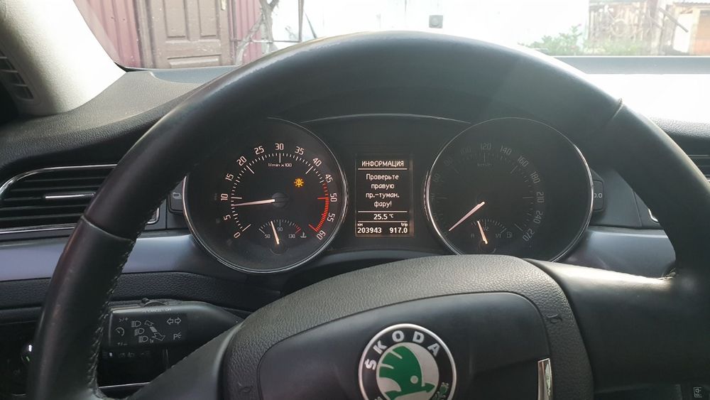 Skoda Superb 2 2011