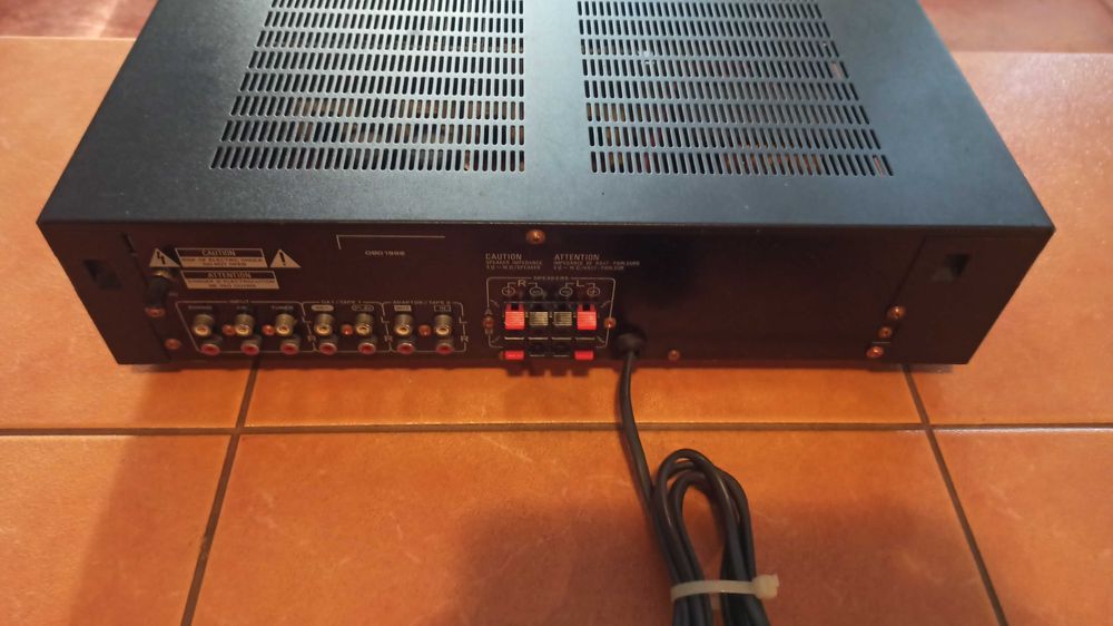 Wzmacniacz Stereo Pioneer A-223 w pełni sprawny i ładny stan wizualny