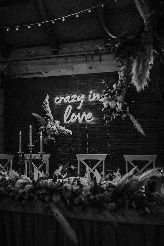 Napis Crazy in love neon, ledon, led na wesele