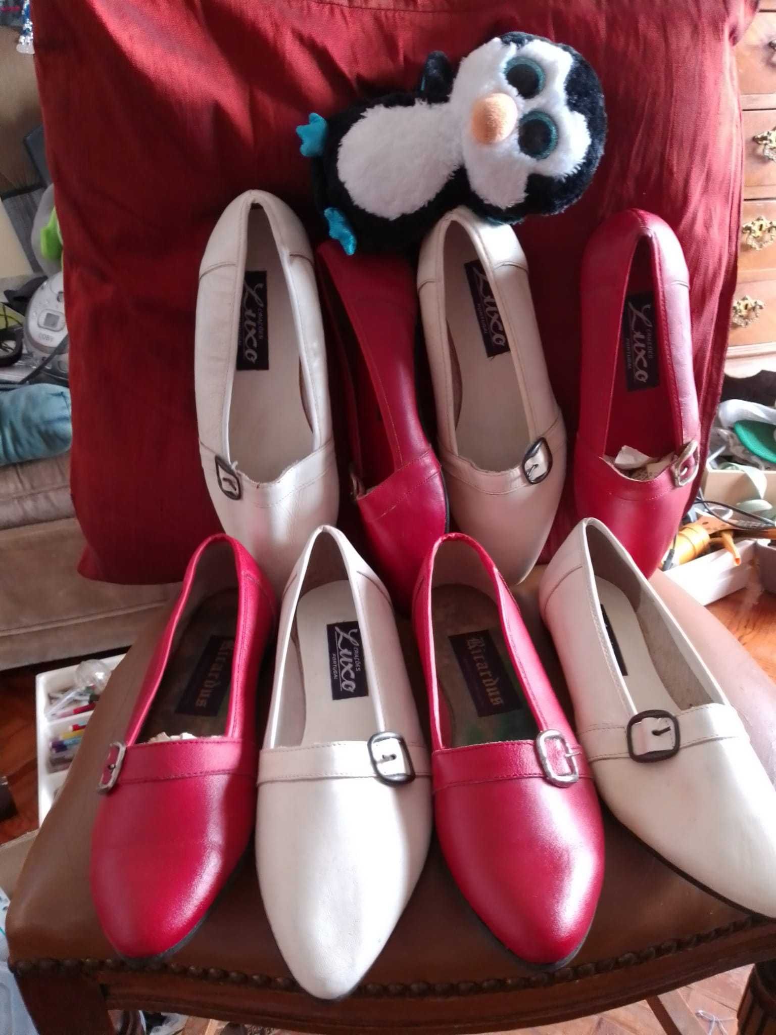 Sapatos Vintage mas novos Vermelhos e Brancos-5E-Lapis Maped-2EDesde2E