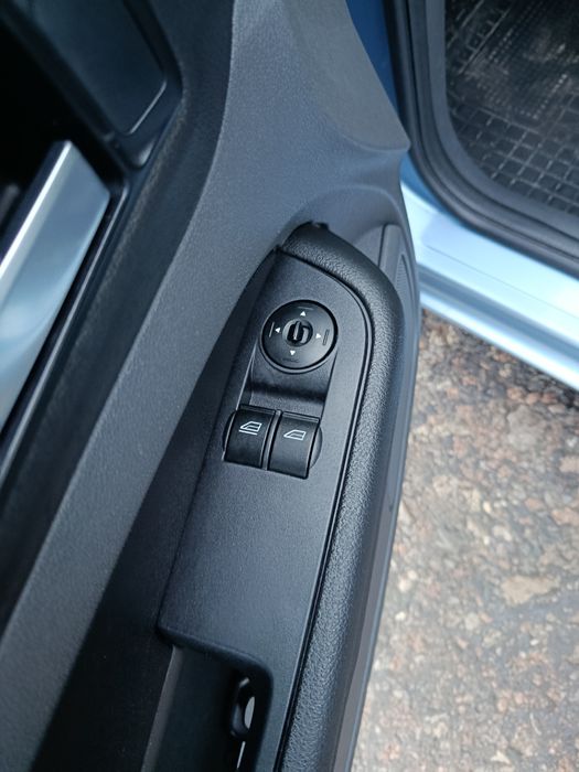 Продам FORD FOCUS 2005