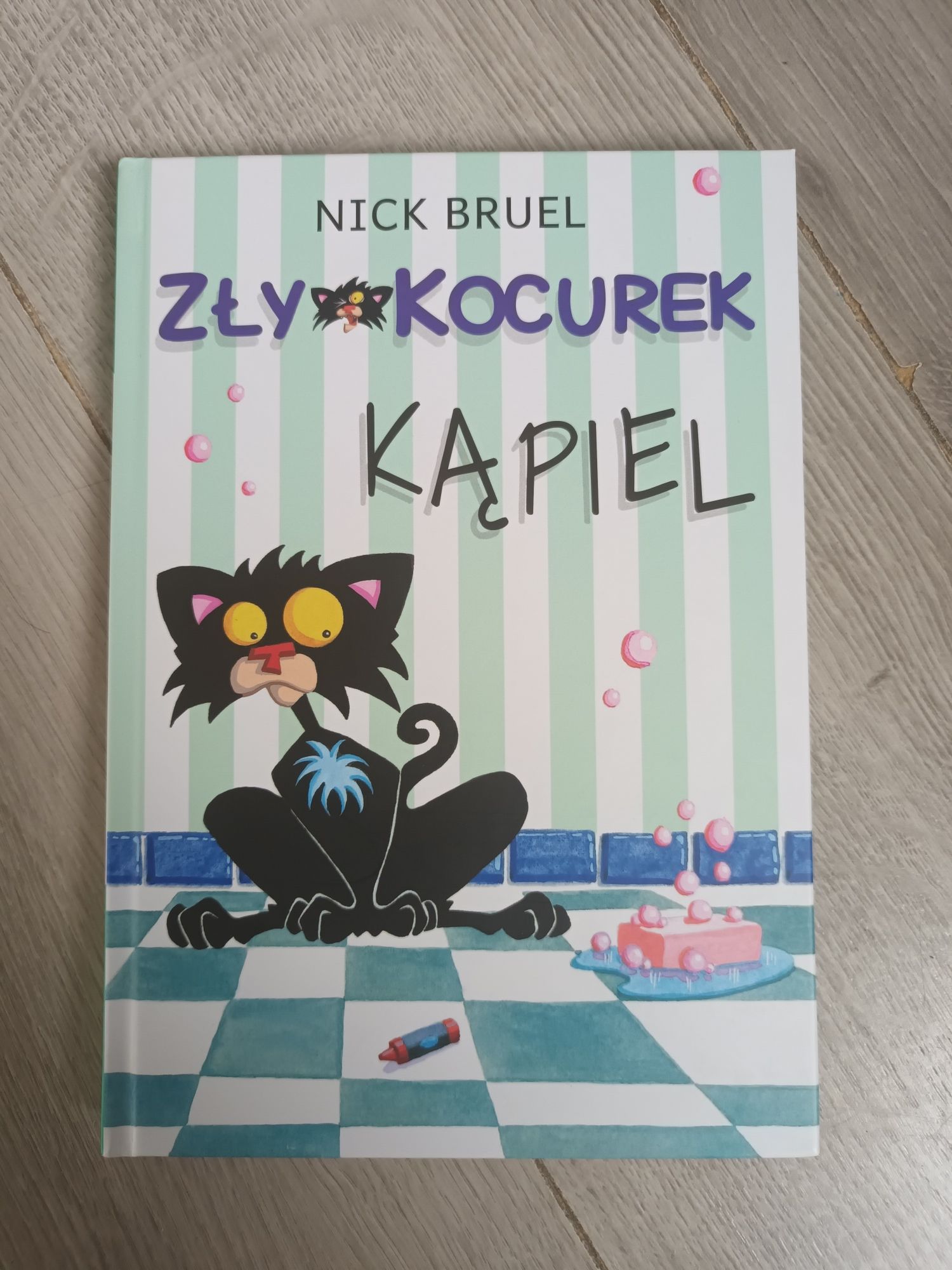 Zły Kocurek Kąpiel