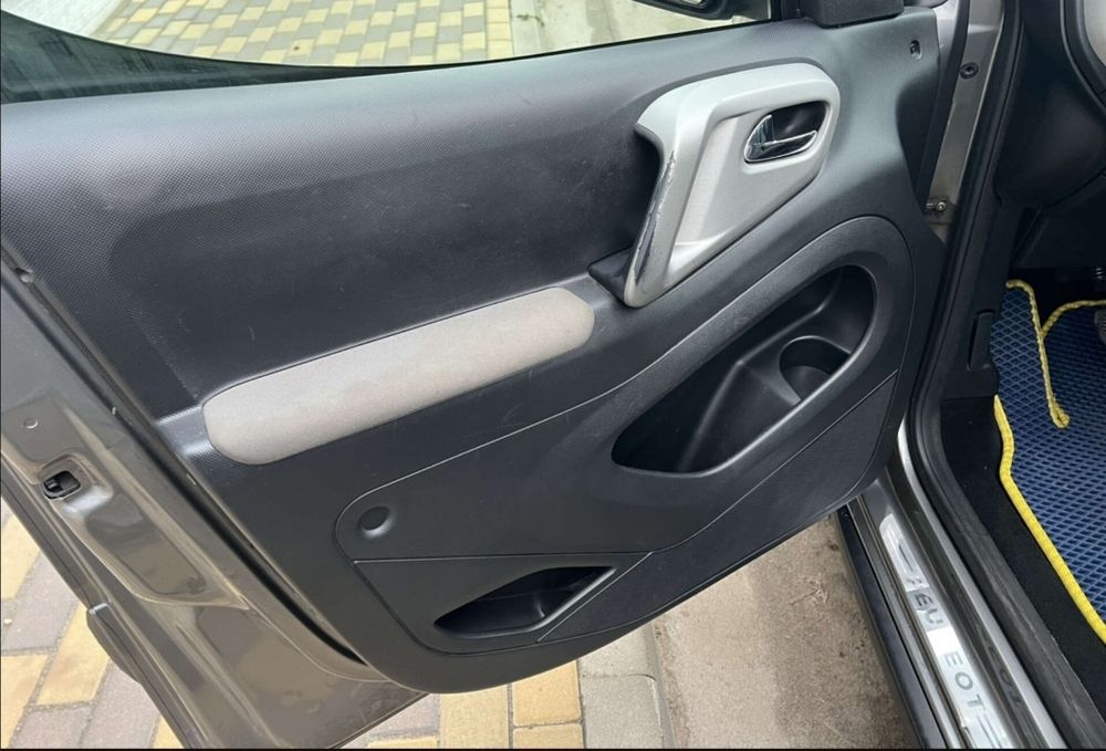 Peugeot Partner Tepee 2009