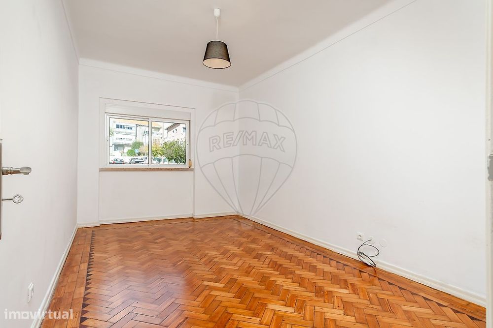 Apartamento T1 para arrendamento