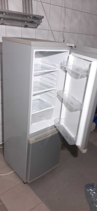 Lodówka wolnostojąca Chłodziarko-zamrażarka