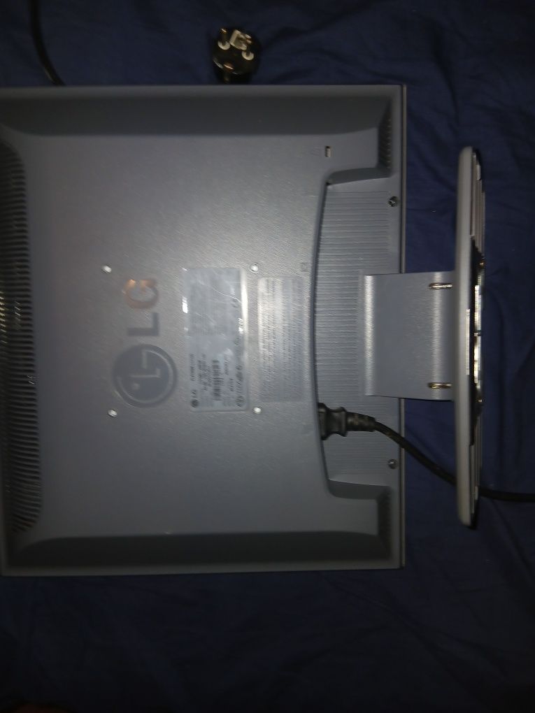 Monitor LG usado