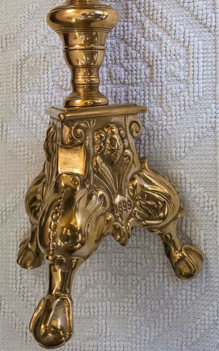 Castiçal antigo de 1699