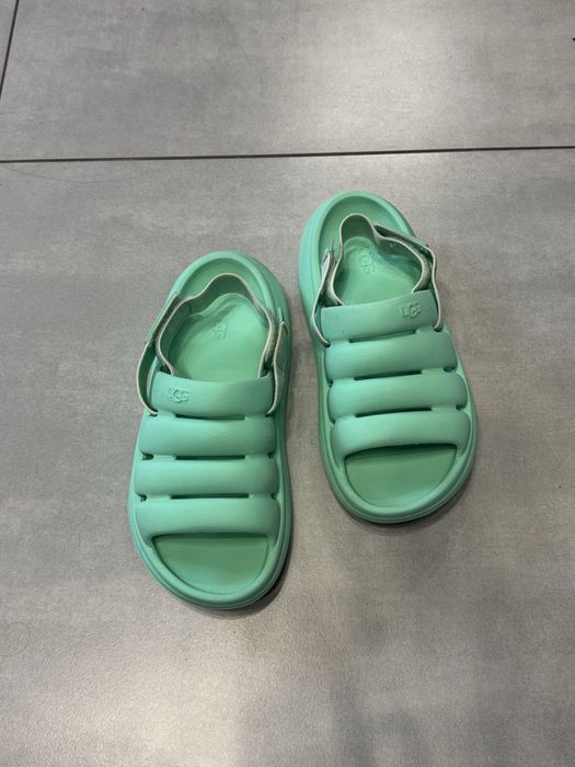 Ugg босоніжки