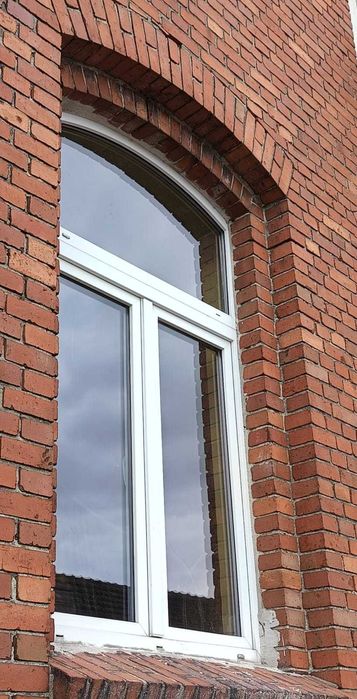 Okno łukowe aluminiowe przeciwpożarowe EI30